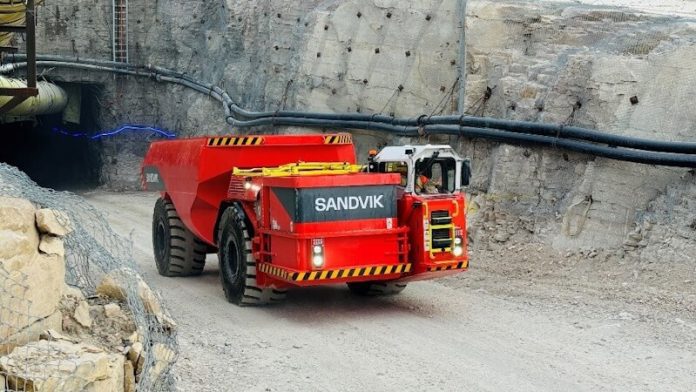 Foran signs an agreement with Canadian Government Foran signs an agreement with Canadian Government