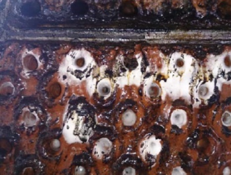 Figure 13. Uncoated tubes bundle after 4 years in the same operating conditions.