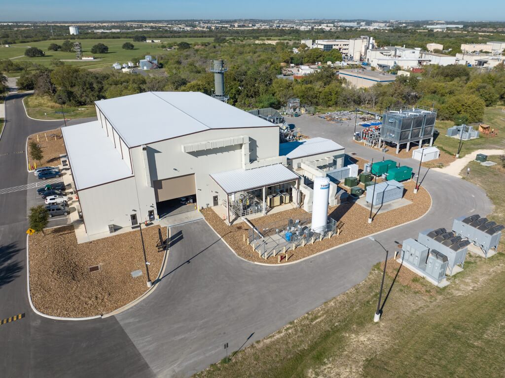 The 10 MWe STEP Demo project in San Antonio, Texas, USA in 2023. In October 2024, the STEP Demo facility accomplished the phase 1 testing milestone: achieving full operational speed of its turbine at 27,000 RPM operating at 500°C. It generated 4 MWe net of grid synchronized power. The 10 MWe STEP Demo project in San Antonio, Texas, USA in 2023. In October 2024, the STEP Demo facility accomplished the phase 1 testing milestone: achieving full operational speed of its turbine at 27,000 RPM operating at 500°C. It generated 4 MWe net of grid synchronized power.